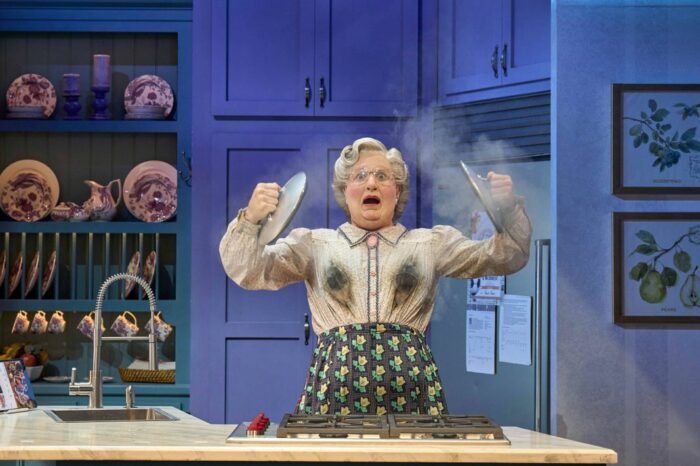 Mrs Doubtfire takes a tour of the Toon ahead of Newcastle Theatre Royal performances
